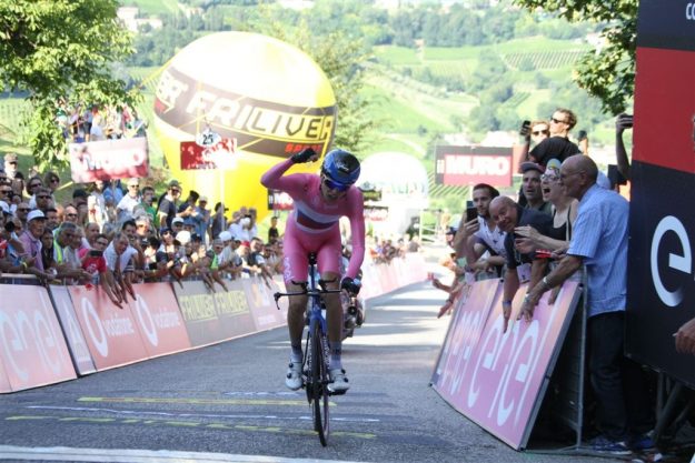 Ca-del-Poggio_b_Larrivo-del-vincitore-Vlasov